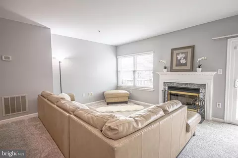 15735 Erwin Ct, Bowie, MD 20716 photo 3