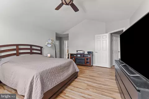 14230 Greenview Dr, Laurel, MD 20708 photo 21
