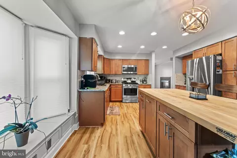 14230 Greenview Dr, Laurel, MD 20708 photo 9