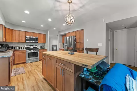 14230 Greenview Dr, Laurel, MD 20708 photo 8