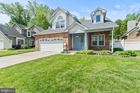 14230 Greenview Dr, Laurel, MD 20708 photo 2