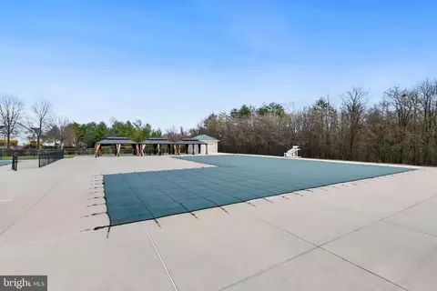 Exterior - 8317 River Park Rd, Bowie, MD 20715 photo 14 of 16