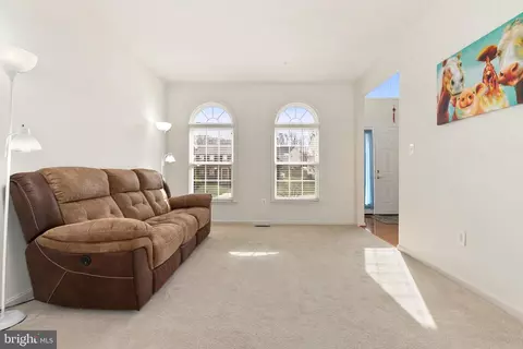 Living - 8317 River Park Rd, Bowie, MD 20715 photo 5 of 5