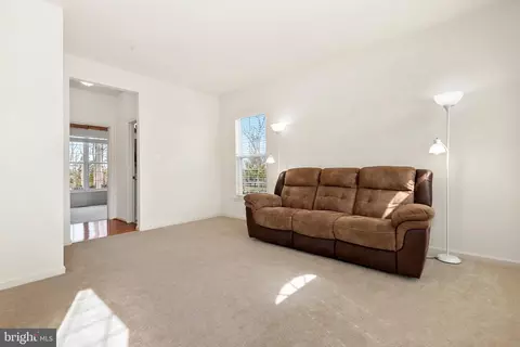 Living - 8317 River Park Rd, Bowie, MD 20715 photo 4 of 5