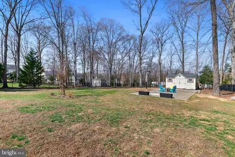 Exterior - 8317 River Park Rd, Bowie, MD 20715 photo 7 of 16