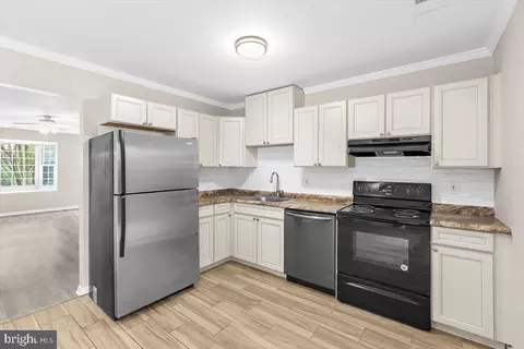 Kitchen - 7516 N Arbory Way #90, Laurel, MD 20707 photo 1 of 2