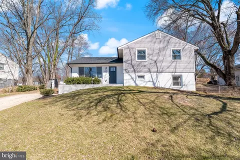 912 Logwood Rd, Capitol Heights, MD 20743