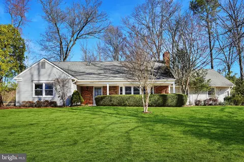 12112 Linden Ln, Bowie, MD 20715