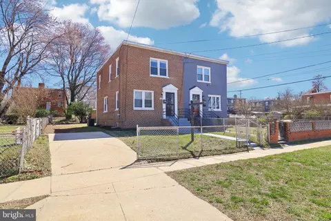 1159 Booker Dr, Capitol Heights, MD 20743