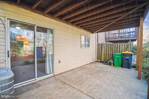 10322 Broom Ln, Lanham, MD 20706 photo 25
