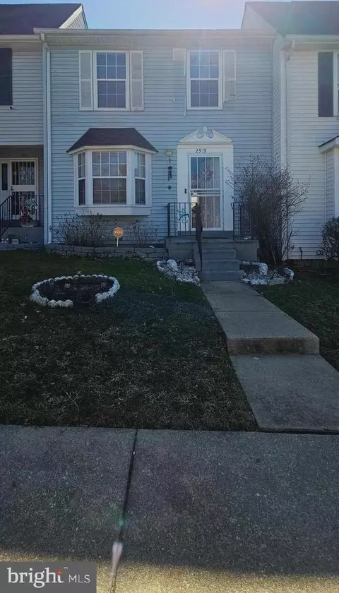 2919 Christina Lynn Ct, Temple Hills, MD 20748