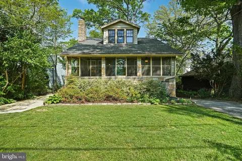 6201 43rd St, Riverdale, MD 20737