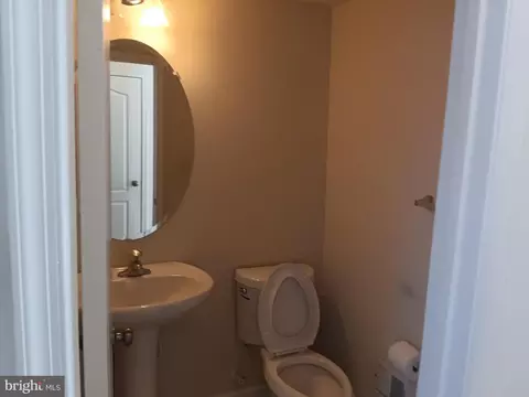 9707 Risen Star Dr, Marlboro, MD 20772 photo 13