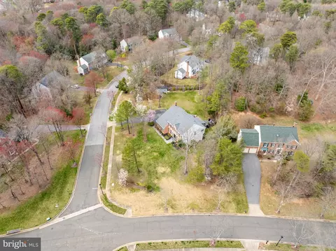 View/Area - 8110 Maplegate Pl, Glenn Dale, MD 20769 photo 5 of 7