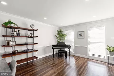 Living - 8110 Maplegate Pl, Glenn Dale, MD 20769 photo 1 of 4