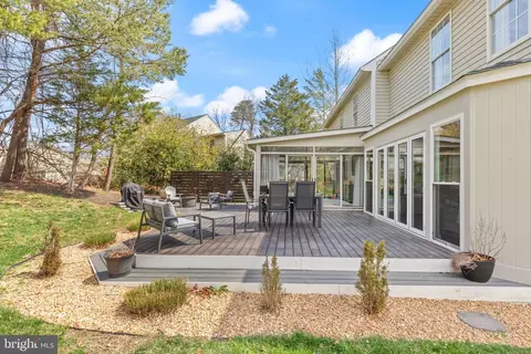 Exterior - 8110 Maplegate Pl, Glenn Dale, MD 20769 photo 4 of 5