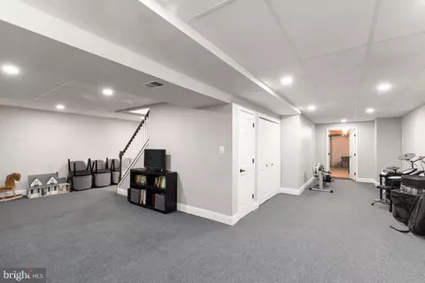 Entry Way - 8110 Maplegate Pl, Glenn Dale, MD 20769 photo 4 of 4