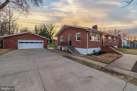 12 Notley Rd, Fort Washington, MD 20744