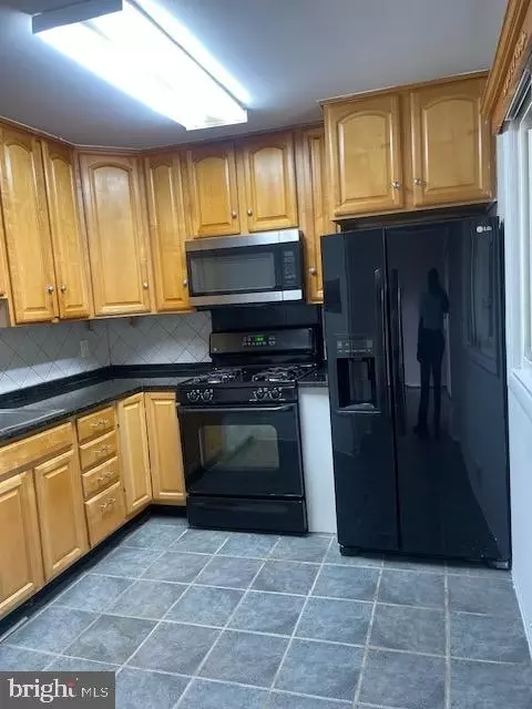 Kitchen - 5402 Marlene Dr, Lanham, MD 20706 photo 7 of 7