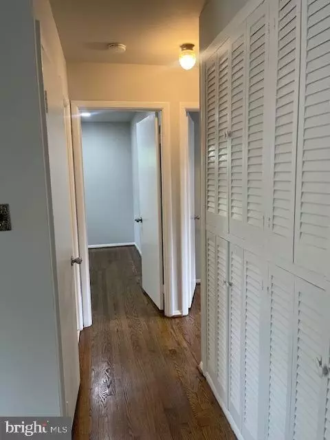 Entry Way - 5402 Marlene Dr, Lanham, MD 20706 photo 5 of 8