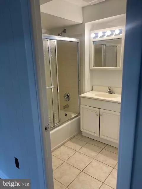 Bath - 5402 Marlene Dr, Lanham, MD 20706 photo 2 of 2