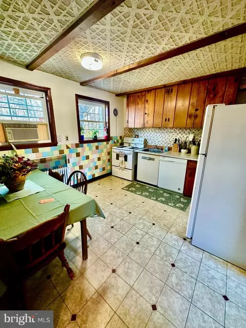 Kitchen - 416 Dyer Dr, Accokeek, MD 20607 photo 1 of 2