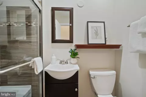 Bath - 8604 Chervil Rd, Lanham, MD 20706 photo 3 of 4