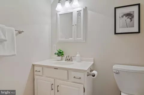 Bath - 8604 Chervil Rd, Lanham, MD 20706 photo 4 of 4