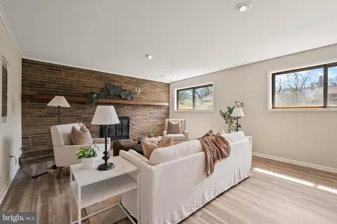 Living - 8604 Chervil Rd, Lanham, MD 20706 photo 5 of 7