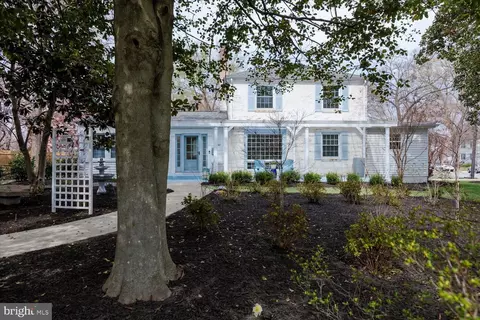 7007 Wake Forest Dr, College Park, MD 20740