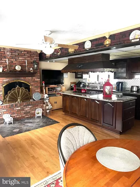 Kitchen - 6106 Goodman Rd, Laurel, MD 20707 photo 2 of 2