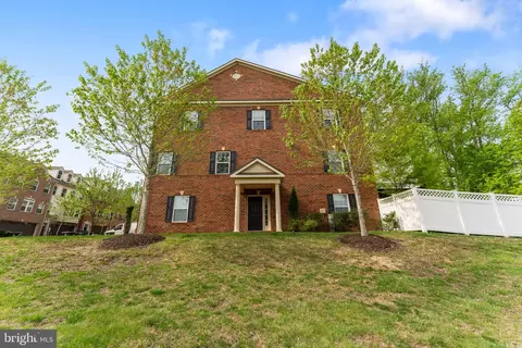 15701 Swanscombe Loop, Marlboro, MD 20774 photo 2
