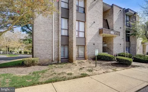 3301 Huntley Square Dr #B2, Temple Hills, MD 20748