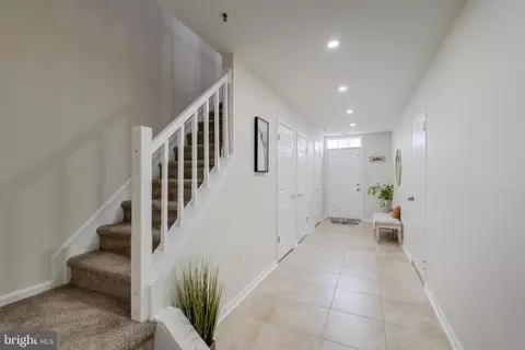 Entry Way - 9219 Fairlane Pl, Laurel, MD 20708 photo 2 of 4