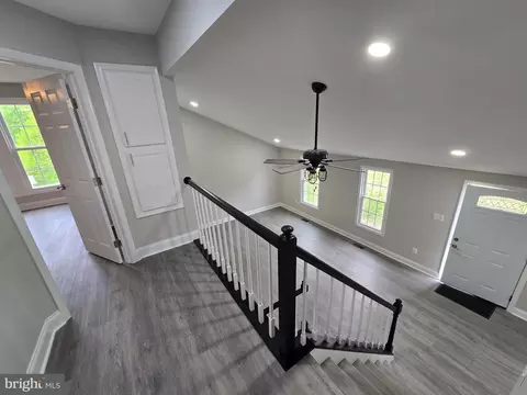Entry Way - 7601 Milligan Ln, Clinton, MD 20735 photo 3 of 4