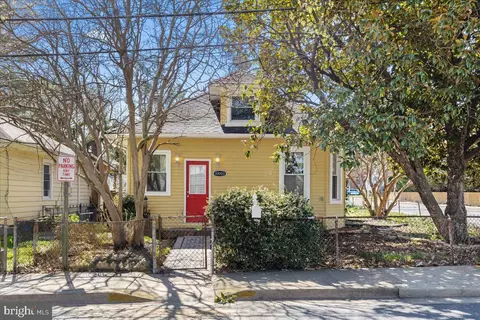 3801 Taylor St, Brentwood, MD 20722