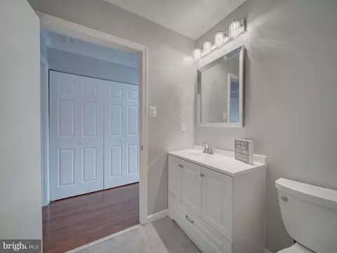 Bath - 9266 Cherry Ln #52, Laurel, MD 20708 photo 4 of 4