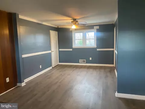 Living - 8916 Briarcroft Ln, Laurel, MD 20708 photo 1 of 7