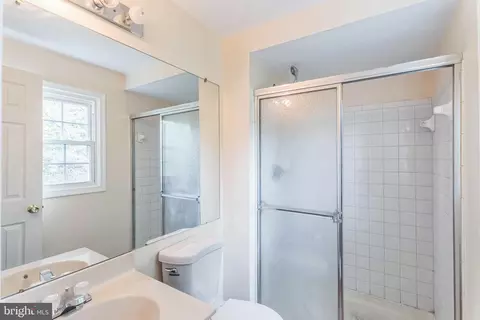 10200 Balsamwood Dr, Laurel, MD 20708 photo 10