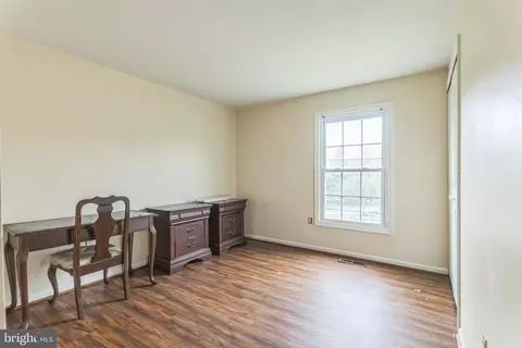 10200 Balsamwood Dr, Laurel, MD 20708 photo 9