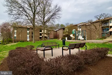 7714 Hanover Pkwy #204, Greenbelt, MD 20770