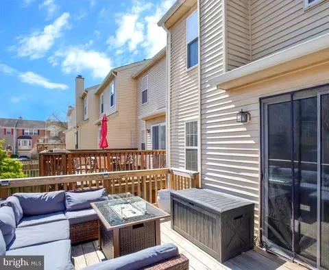 Exterior - 3953 Elite St, Bowie, MD 20716 photo 8 of 11
