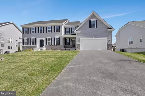 9206 Rama Ct, Clinton, MD 20735