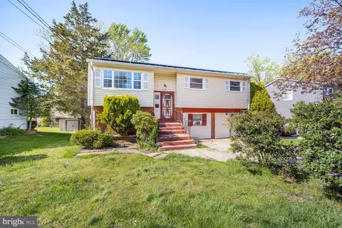6028 Lucente Ave, Suitland, MD 20746