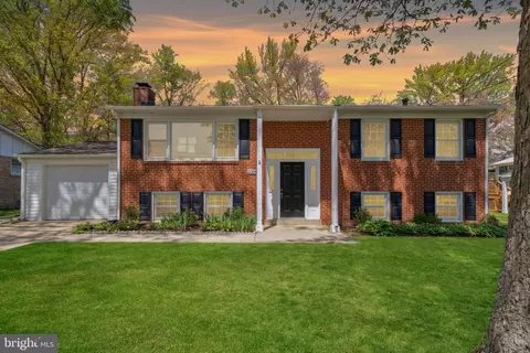 12104 Augusta Dr, Glenn Dale, MD 20769