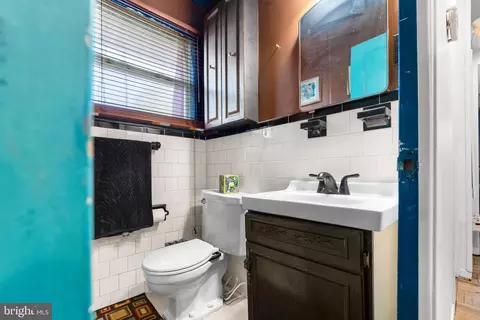 Bath - 1018 5th St, Laurel, MD 20707 photo 2 of 2