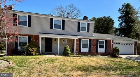 9706 Indian Princess Dr, Fort Washington, MD 20744
