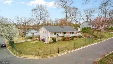 13407 Kiama Ct, Laurel, MD 20708 photo 2