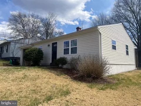 6605 Clinglog St, Capitol Heights, MD 20743