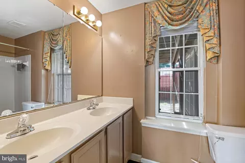 801 Millponds Dr, Bowie, MD 20721 photo 10
